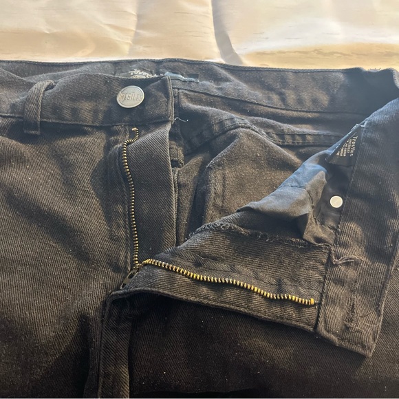 Black Trestles Supply Co Jeans with Embroidery on Back Pockets, Size 36 - Picture 3 of 10